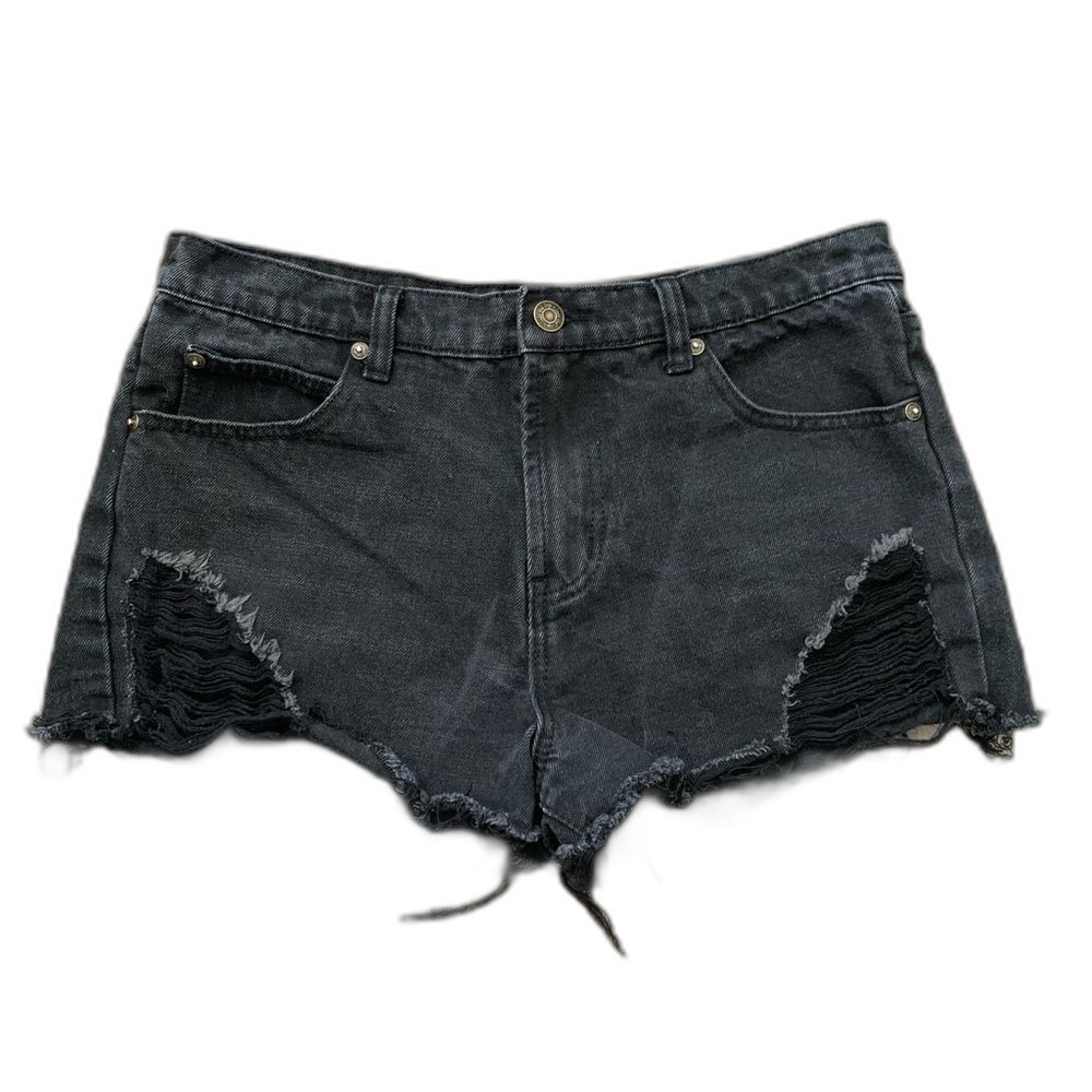 Sadie & Sage Distressed Jean Shorts Size Medium
